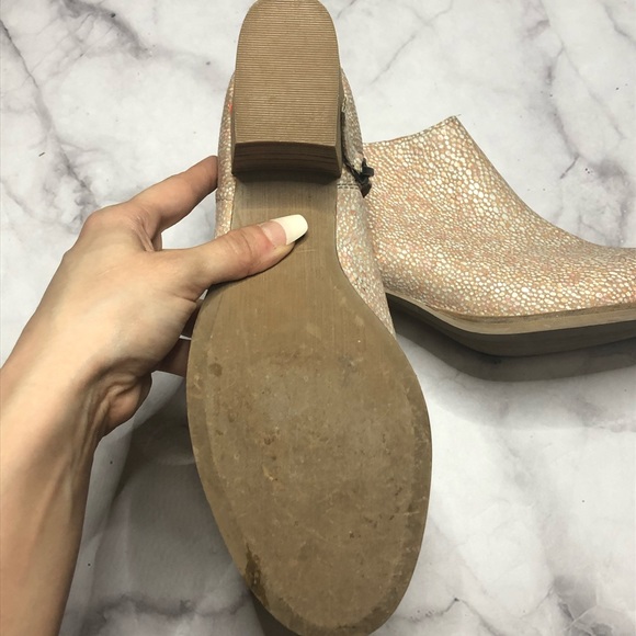 Cooperative women’s ankle boots leather wood heel - Picture 10 of 14